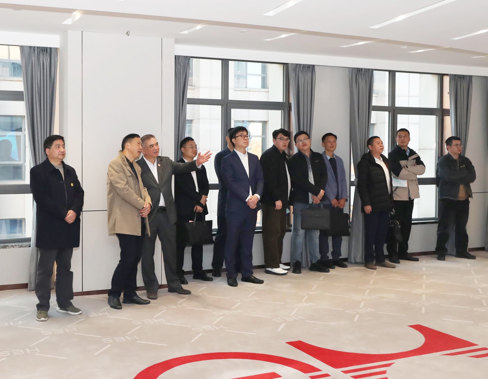 【裁切、调亮、领导形象】2O4A1308 终.jpg